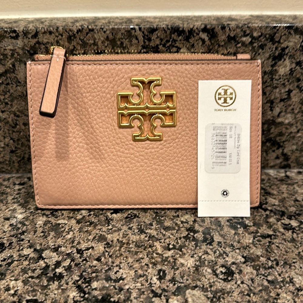 Tory Burch Britten Zip Card Case. NWT.
